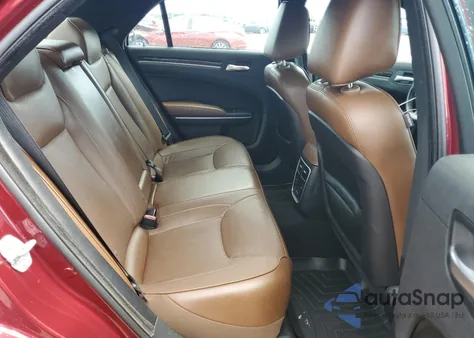 2019 Chrysler 300 Limited z USA, uszkodzony, nr VIN 2C3CCAKG5KH542945